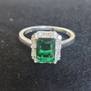 925 Sterling Silver Ring with Radiant Green CZ Stone & Baguette Halo Size 7